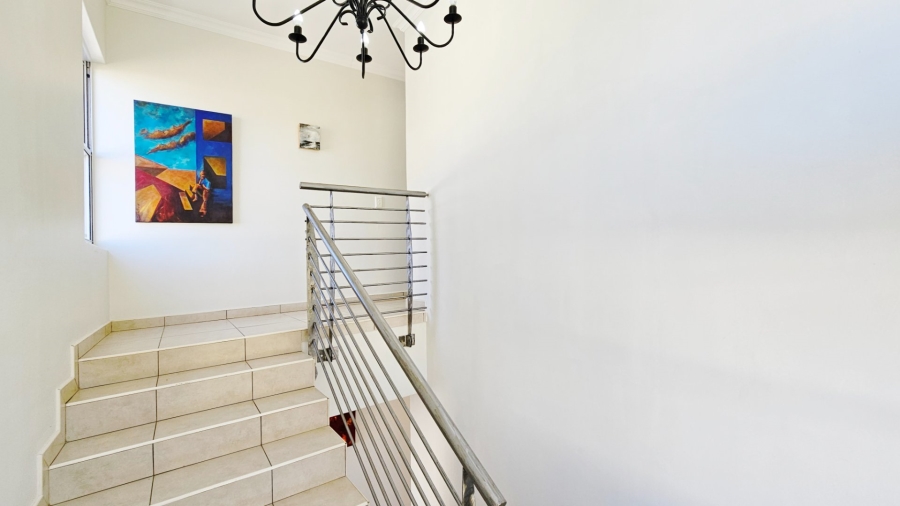4 Bedroom Property for Sale in Bishops Bay Free State